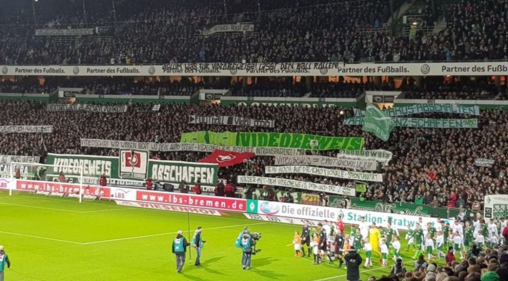 Tifosi tedeschi contro il Var