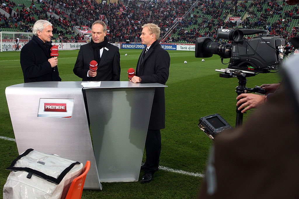 Bayer Leverkusen v FC Schalke 04 - Bundesliga