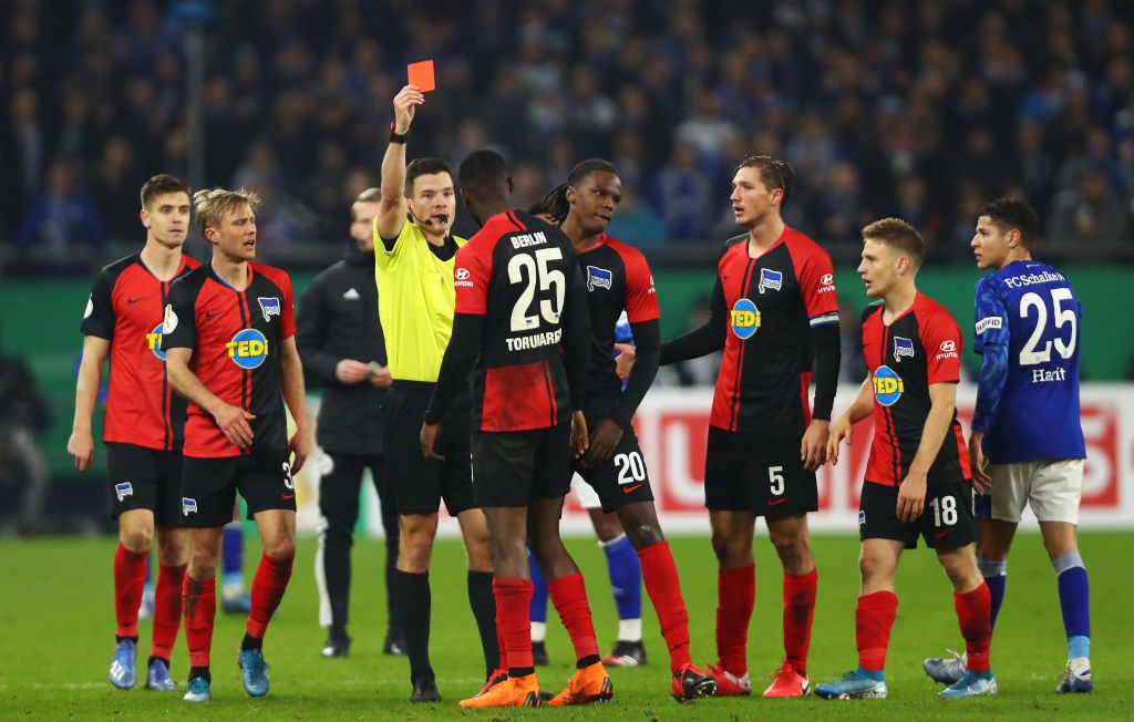 FC Schalke 04 v Hertha BSC - DFB Cup