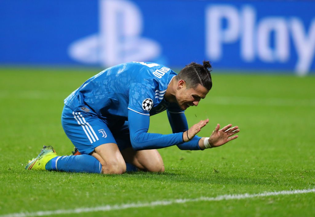 Olympique Lyon v Juventus - UEFA Champions League Round of 16: First Leg