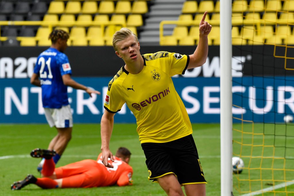 Borussia Dortmund v FC Schalke 04 - Bundesliga