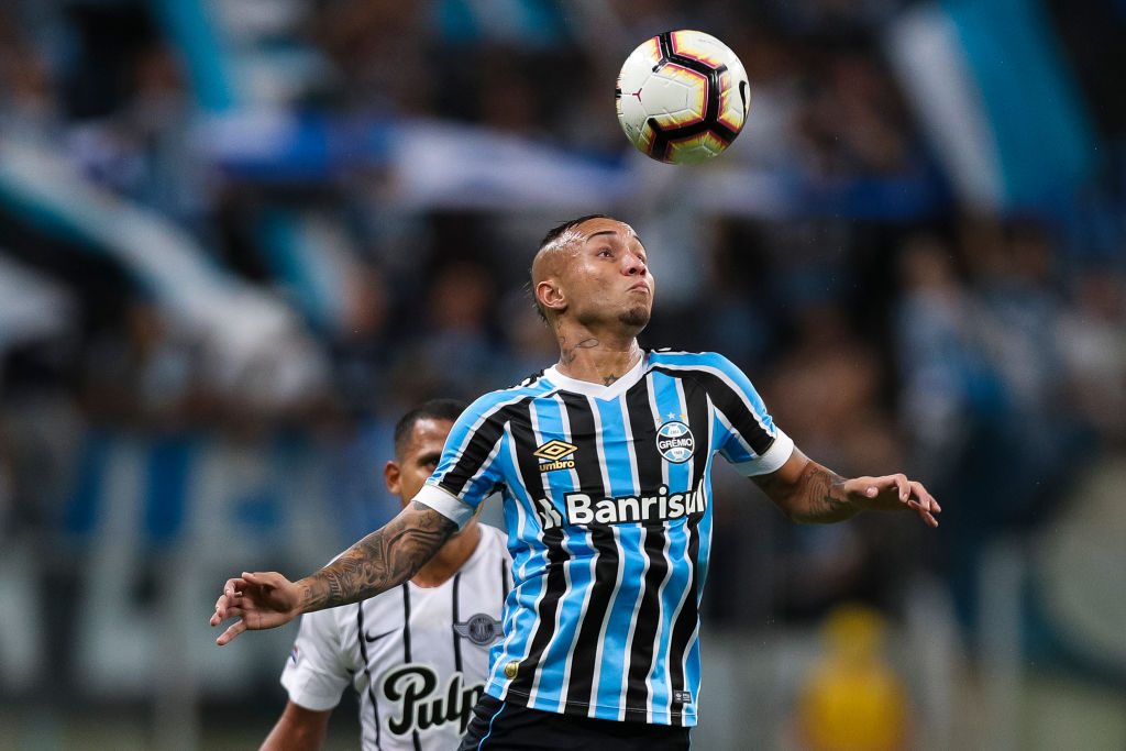 Gremio v Libertad - Copa CONMEBOL Libertadores 2019