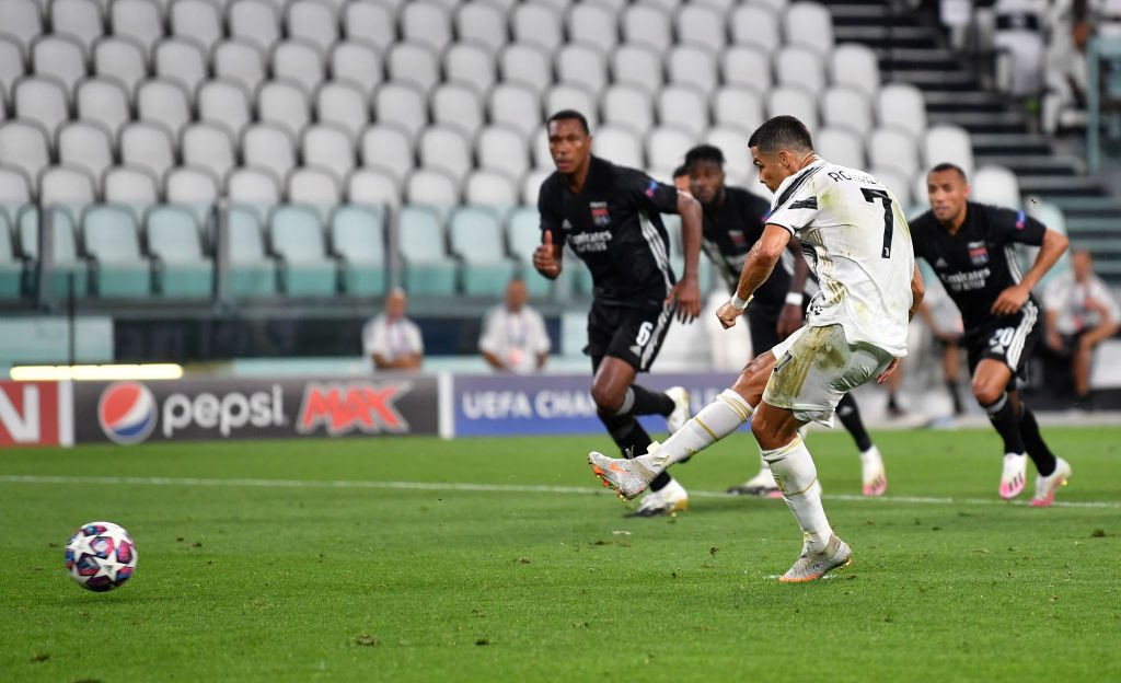 Juventus v Olympique Lyon - UEFA Champions League Round of 16: Second Leg