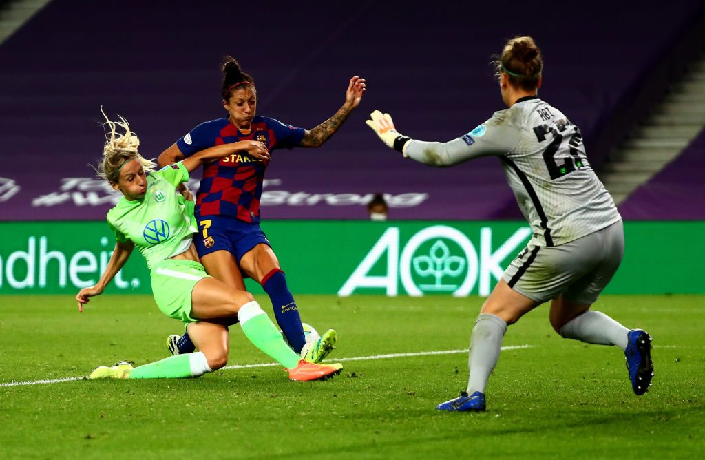 VfL Wolfsburg v FC Barcelona - UEFA Women's Champions League Semi Final