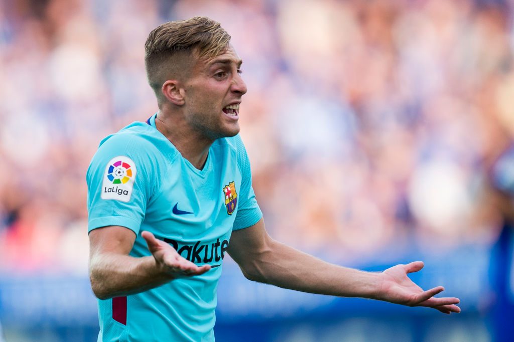 Deportivo Alaves v Barcelona - La Liga