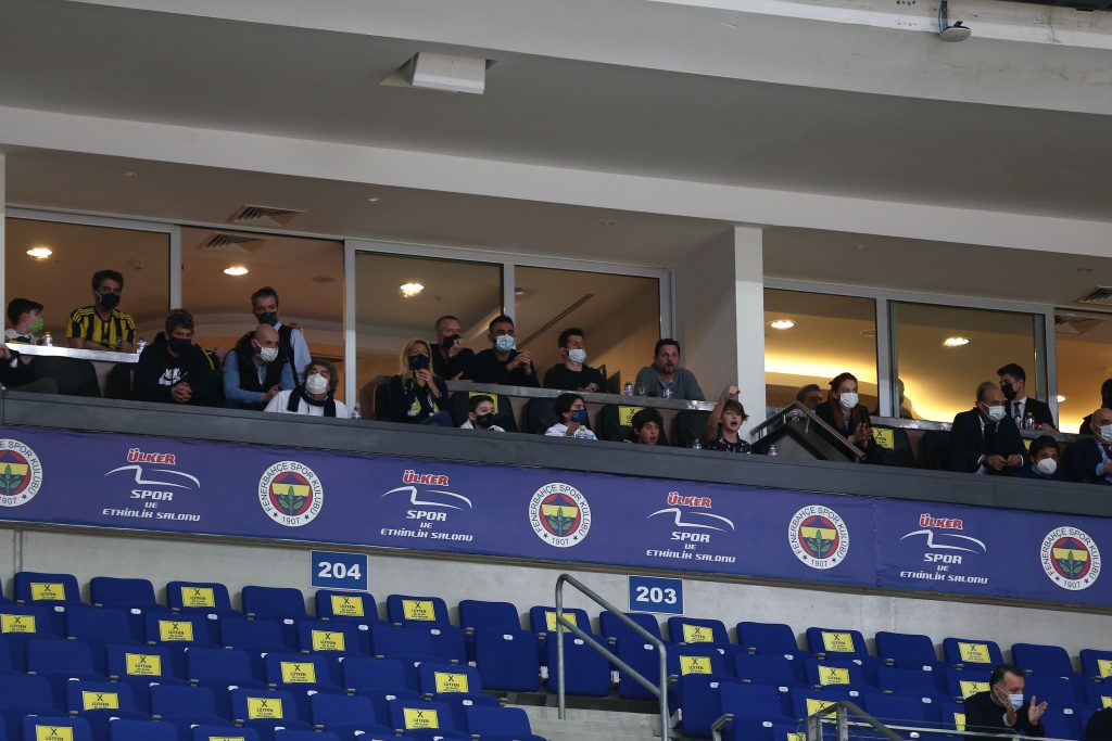 Fenerbahce Beko Istanbul v Anadolu Efes Istanbul - Turkish Airlines EuroLeague