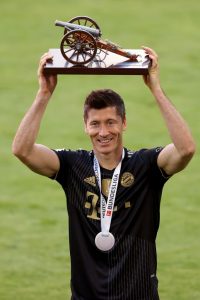 FC Bayern Muenchen v FC Augsburg - Bundesliga
