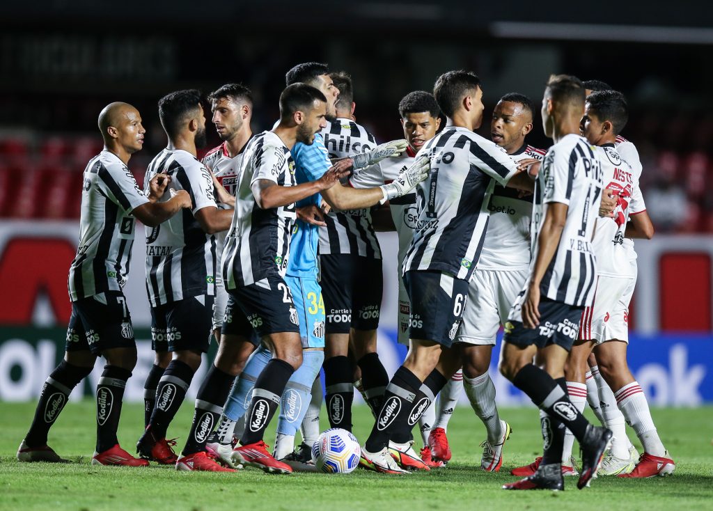 Sao Paulo v Santos - Brasileirao 2021