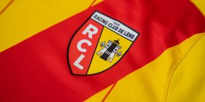 Lens