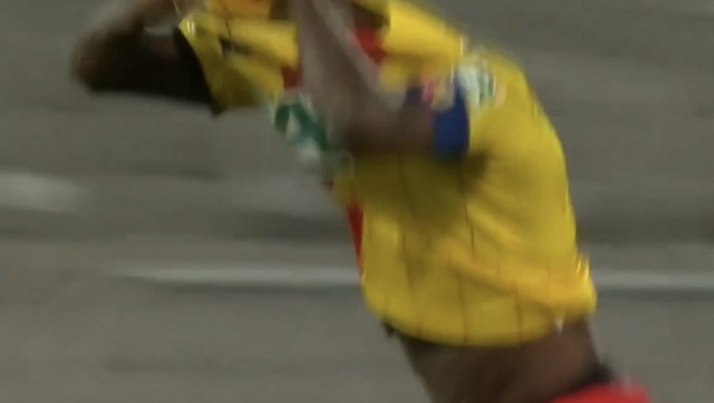 Lens
