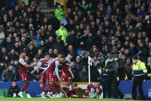 Everton v Aston Villa - Premier League