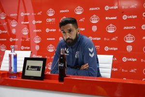 hernan-menosse--en-la-rueda-de-prensa-previa-al-encuentro-del-lugo-contra-el-extremadura-en-la-temporada-18-19-de-segunda-division--twitter-cdeportivolugo
