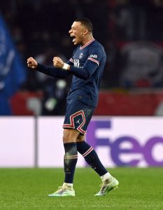Paris Saint-Germain v Real Madrid: Round Of Sixteen Leg One - UEFA Champions League