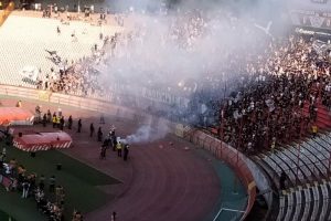 DI TUTTO CONTRO IL PORTIERE DELLA STELLA ROSSA