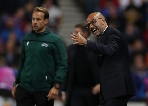 IL VICE DI BOSZ TENDE UNA MANO AI RIVALI...