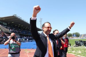 COMMISSIONI PROCURATORI E' POLEMICA