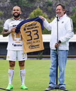 DANI ALVES IN MESSICO