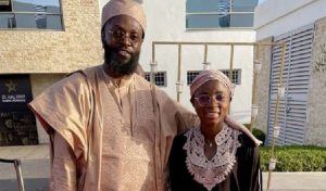 ADEBAYOR RELIGIOSO