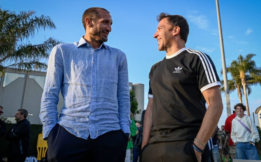 MITI BIANCONERI NEGLI USA