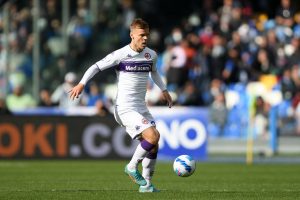 TIFOSI VIOLA DURI SU KOKORIN