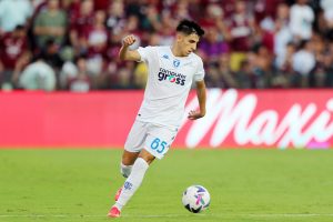 PARISI PIACE A MOLTI