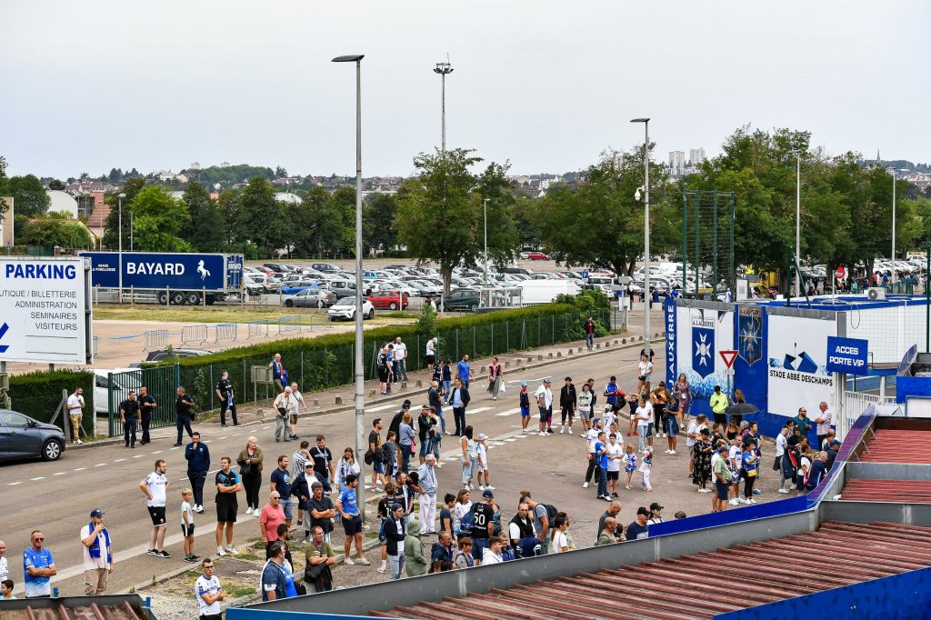 AJ Auxerre v Angers SCO - Ligue 1 Uber Eats