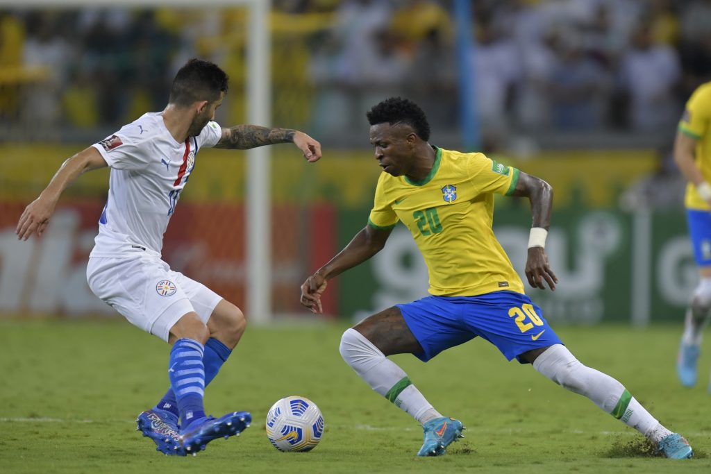 VINICIUS QUASI GOL