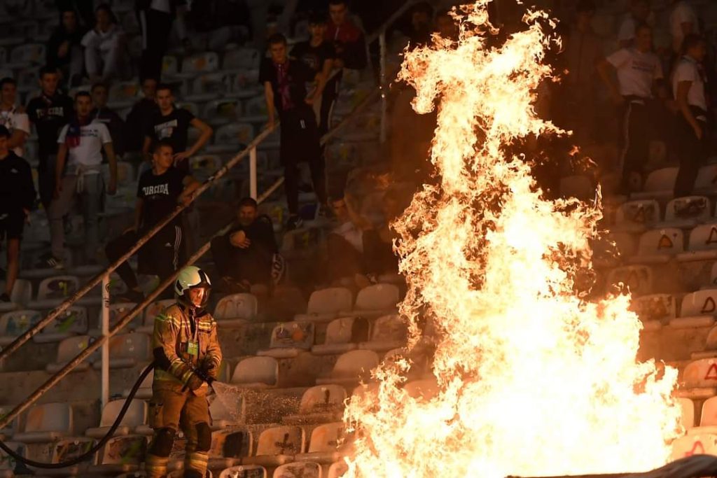 INCENDIO AL DERBY