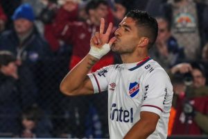 TITOLO URUGUAGIO AL PISTOLERO SUAREZ