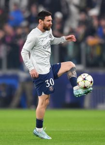 MESSI SUGLI SCUDI