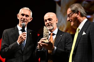 AC Milan Coach Stefano Pioli Receives The 'Premio internazionale Sport Civilta' Award