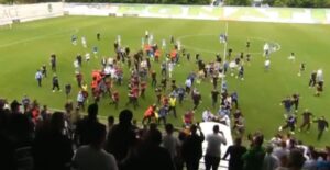 INVASIONE DI CAMPO IN ALBANIA