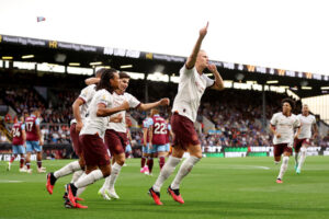 Burnley FC v Manchester City - Premier League