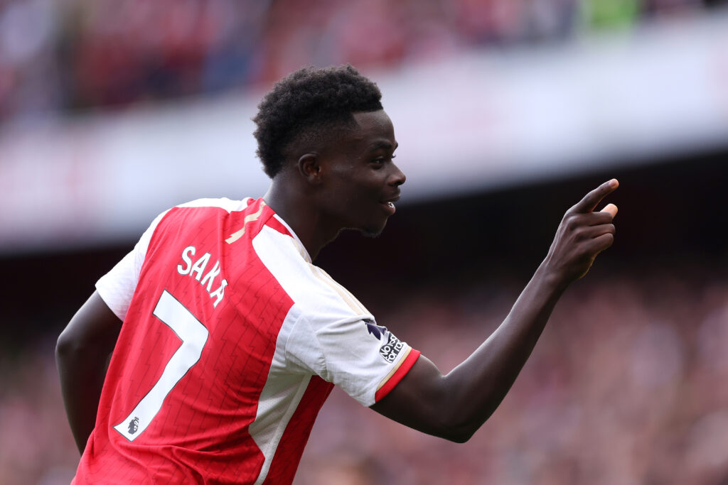 Saka irride Maddison nel North London Derby