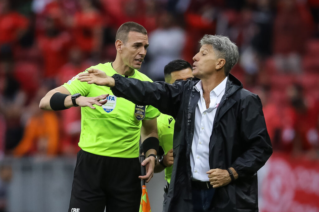 Internacional v Gremio - Brasileirao 2023