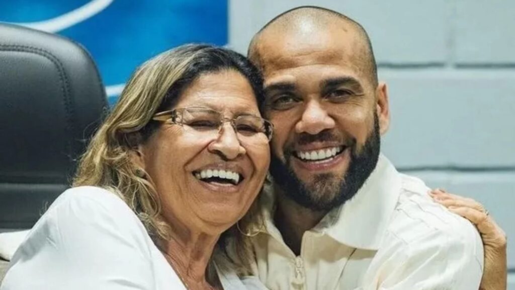 GDBcWqOXEAAlKBr