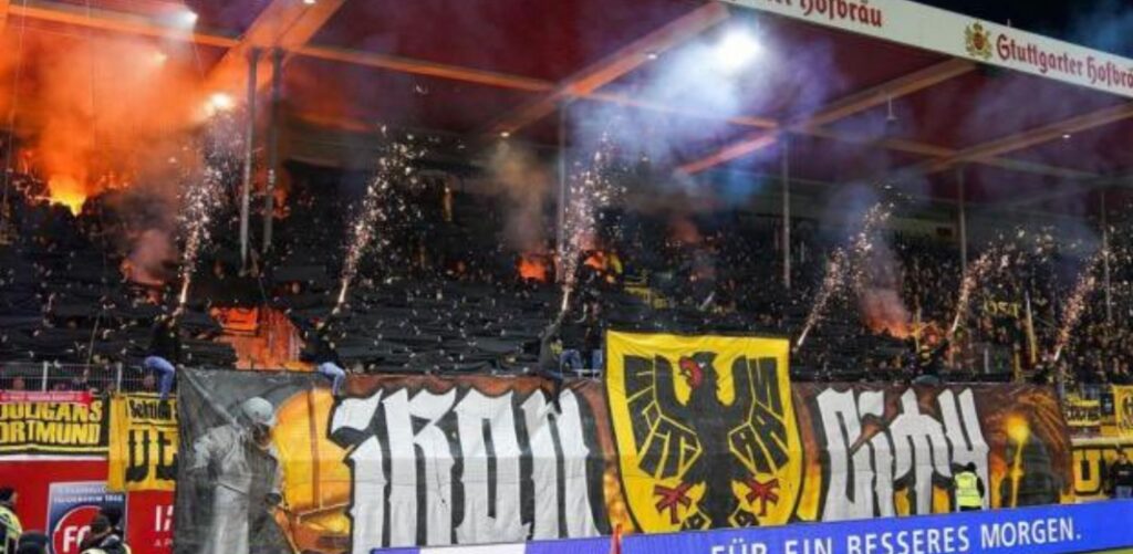 BORUSSIA FANS