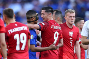 Kylian Mbappè, Francia, e Robert Lewandowski, Polonia