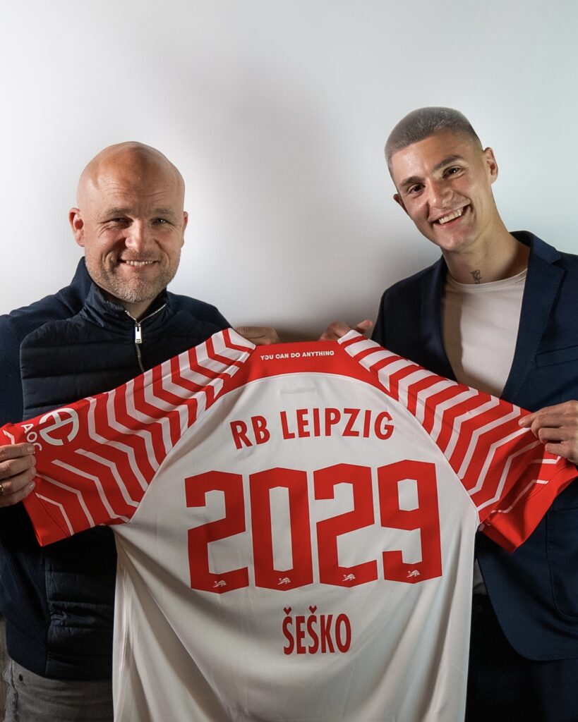 GP20SBsXQAAdQiU