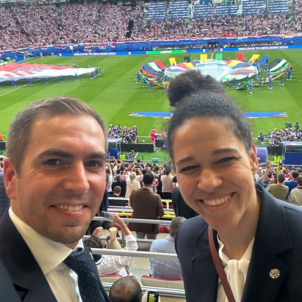 Lahm Cucurella