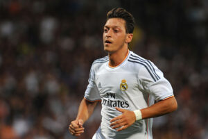 Germania, guarda come è cambaito Özil...