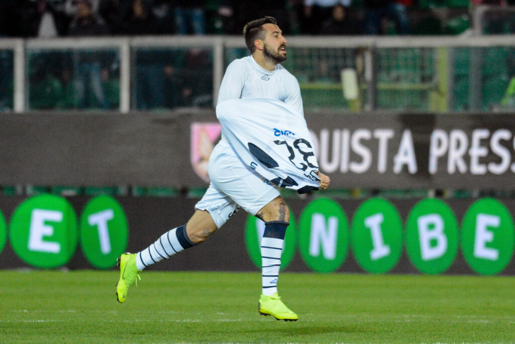 Luca Tremolada in uscita dal Modena