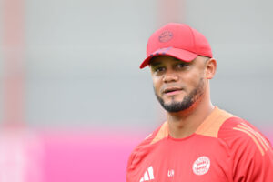 Bayern, Kompany va oltre i paragoni con Pep Guardiola: "Ognuno deve..."