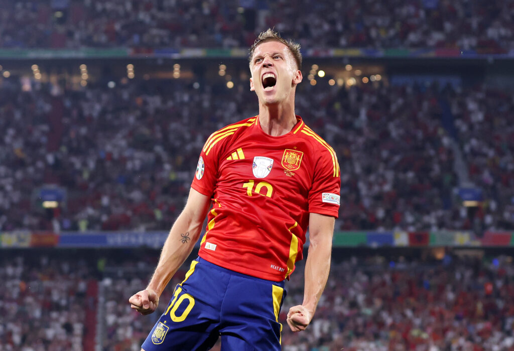 Dani Olmo fresco vincitore dell'Europeo con la Spagna. (Foto di Alex Livesey/Getty Images)