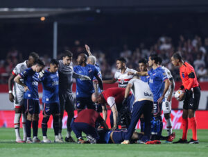 Libertadores, Izquierdo del Nacional collassa in campo contro il San Paolo