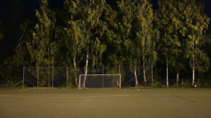 Il campo d'allenamento di Lidingö colpito da un violento fulmine. (Foto: Pontus Lundahl/TT)