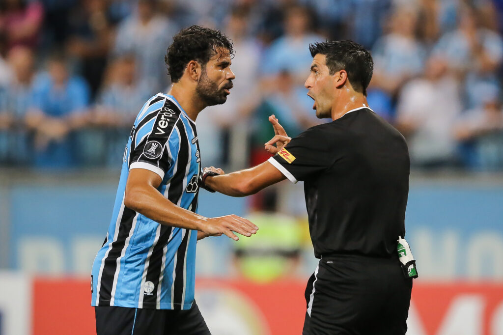 Gremio v Huachipato - Copa CONMEBOL Libertadores 2024