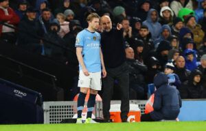 Carragher sul City: "Penso ci siano problemi tra Guardiola e De Bruyne"