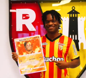 Jeremy Agbonifo, nuovo acquisto del Lens presentato in stile Pokémon (Video Account X Racing Club de Lens)