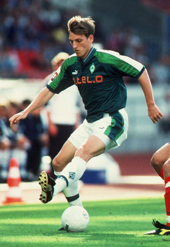FUSSBALL: UI